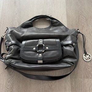 MICHAEL Michael Kors Black Leather buttery soft lambskin crossbody Bag